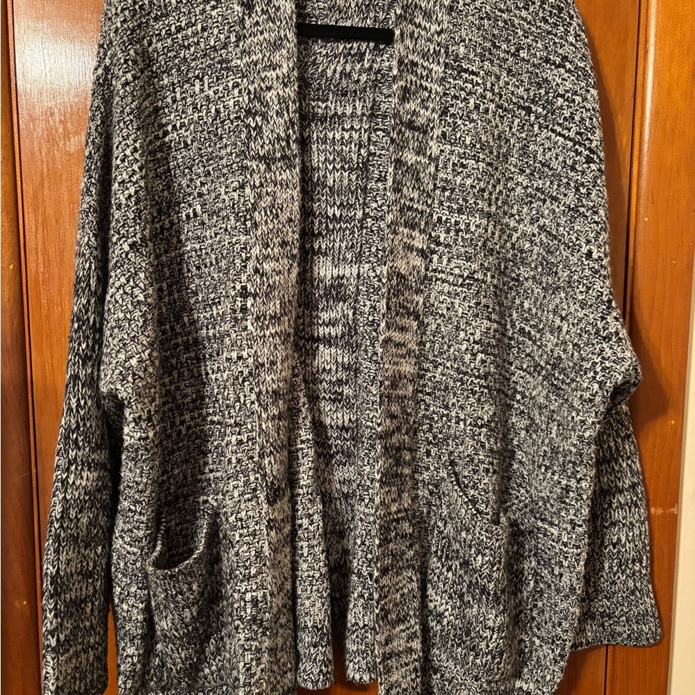 Women's Black and Gray Sweater